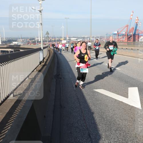 03.10.2025 - Köhlbrandbrückenlauf Yannick Fuchs http://msf.ph/oto/9180570 03.10.2025 08:54:58 Position 2  meine-sportfotos.de