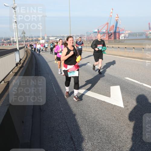 03.10.2025 - Köhlbrandbrückenlauf Yannick Fuchs http://msf.ph/oto/9180576 03.10.2025 08:54:59 Position 2  meine-sportfotos.de