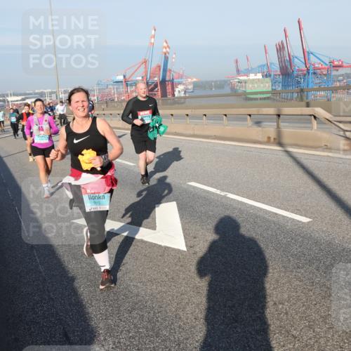03.10.2025 - Köhlbrandbrückenlauf Yannick Fuchs http://msf.ph/oto/9180582 03.10.2025 08:54:59 Position 2 3113 meine-sportfotos.de