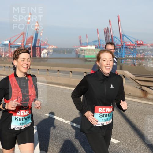 03.10.2025 - Köhlbrandbrückenlauf Yannick Fuchs http://msf.ph/oto/9180613 03.10.2025 08:55:04 Position 2 1440, 1732 meine-sportfotos.de