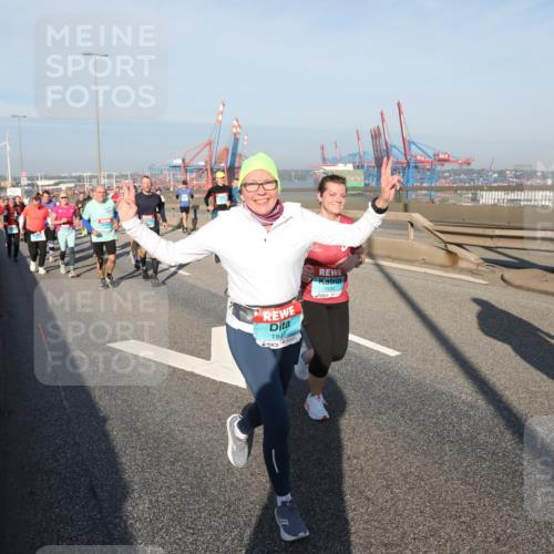 03.10.2025 - Köhlbrandbrückenlauf Yannick Fuchs http://msf.ph/oto/9180669 03.10.2025 08:55:09 Position 2 1847, 1592 meine-sportfotos.de