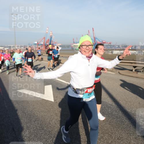 03.10.2025 - Köhlbrandbrückenlauf Yannick Fuchs http://msf.ph/oto/9180672 03.10.2025 08:55:10 Position 2 7, 18 meine-sportfotos.de