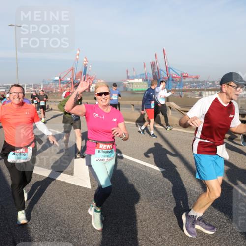 03.10.2025 - Köhlbrandbrückenlauf Yannick Fuchs http://msf.ph/oto/9180711 03.10.2025 08:55:13 Position 2 1552, 1436 meine-sportfotos.de