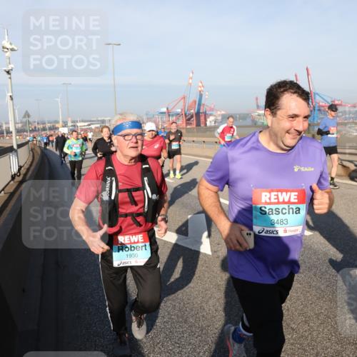 03.10.2025 - Köhlbrandbrückenlauf Yannick Fuchs http://msf.ph/oto/9180732 03.10.2025 08:55:15 Position 2 1930, 3483 meine-sportfotos.de