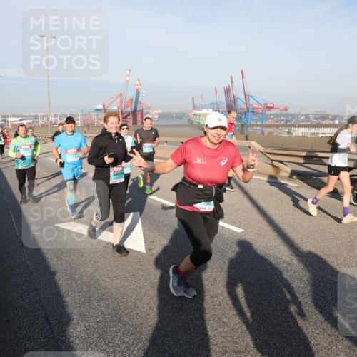 03.10.2025 - Köhlbrandbrückenlauf Yannick Fuchs http://msf.ph/oto/9180745 03.10.2025 08:55:16 Position 2 1342 meine-sportfotos.de