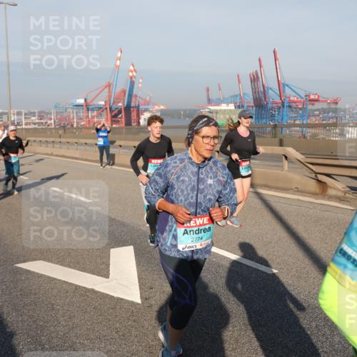 03.10.2025 - Köhlbrandbrückenlauf Yannick Fuchs http://msf.ph/oto/9180779 03.10.2025 08:55:20 Position 2 2774 meine-sportfotos.de