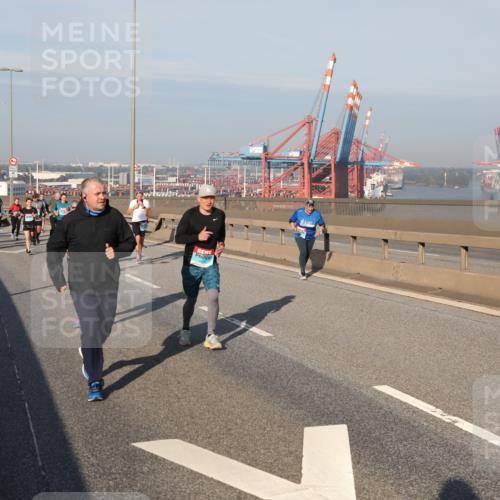 03.10.2025 - Köhlbrandbrückenlauf Yannick Fuchs http://msf.ph/oto/9180792 03.10.2025 08:55:21 Position 2  meine-sportfotos.de