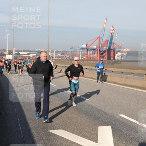 03.10.2025 - Köhlbrandbrückenlauf Yannick Fuchs http://msf.ph/oto/9180796 03.10.2025 08:55:21 Position 2  meine-sportfotos.de