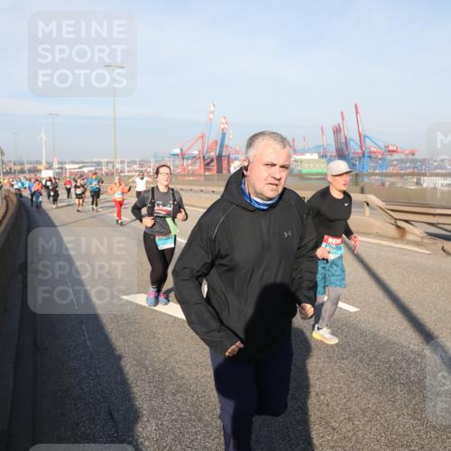 03.10.2025 - Köhlbrandbrückenlauf Yannick Fuchs http://msf.ph/oto/9180812 03.10.2025 08:55:23 Position 2  meine-sportfotos.de