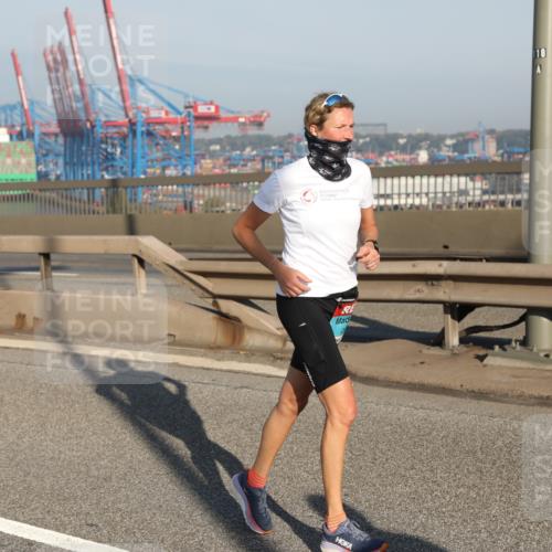 03.10.2025 - Köhlbrandbrückenlauf Yannick Fuchs http://msf.ph/oto/9180851 03.10.2025 08:55:29 Position 2 118 meine-sportfotos.de