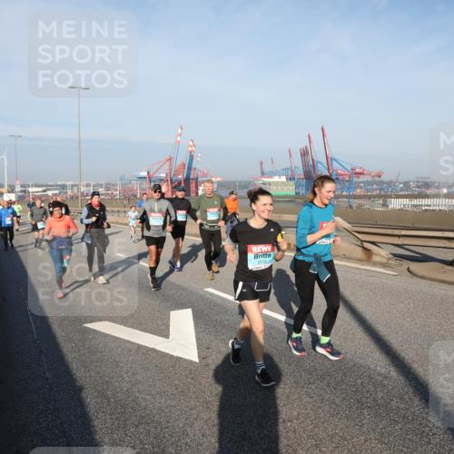03.10.2025 - Köhlbrandbrückenlauf Yannick Fuchs http://msf.ph/oto/9180863 03.10.2025 08:55:31 Position 2 2019 meine-sportfotos.de