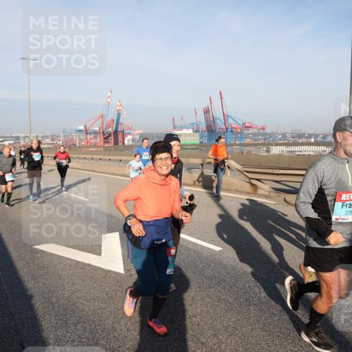 03.10.2025 - Köhlbrandbrückenlauf Yannick Fuchs http://msf.ph/oto/9180884 03.10.2025 08:55:33 Position 2 2783 meine-sportfotos.de