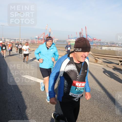 03.10.2025 - Köhlbrandbrückenlauf Yannick Fuchs http://msf.ph/oto/9180958 03.10.2025 08:55:43 Position 2 2971 meine-sportfotos.de