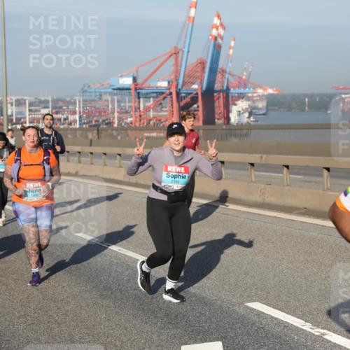 03.10.2025 - Köhlbrandbrückenlauf Yannick Fuchs http://msf.ph/oto/9180977 03.10.2025 08:55:46 Position 2 1348, 2393 meine-sportfotos.de