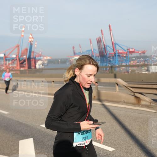 03.10.2025 - Köhlbrandbrückenlauf Yannick Fuchs http://msf.ph/oto/9181027 03.10.2025 08:55:54 Position 2 2284 meine-sportfotos.de
