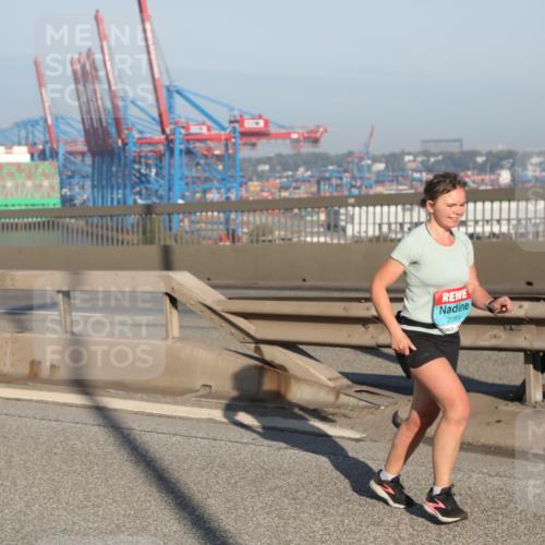 03.10.2025 - Köhlbrandbrückenlauf Yannick Fuchs http://msf.ph/oto/9181034 03.10.2025 08:55:56 Position 2 2083, 118 meine-sportfotos.de