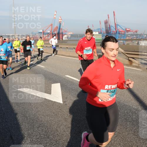 03.10.2025 - Köhlbrandbrückenlauf Yannick Fuchs http://msf.ph/oto/9181075 03.10.2025 08:56:01 Position 2 63 meine-sportfotos.de