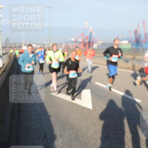 03.10.2025 - Köhlbrandbrückenlauf Yannick Fuchs http://msf.ph/oto/9181132 03.10.2025 08:56:09 Position 2  meine-sportfotos.de