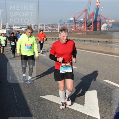 03.10.2025 - Köhlbrandbrückenlauf Yannick Fuchs http://msf.ph/oto/9181277 03.10.2025 08:56:34 Position 2 1781, 22 meine-sportfotos.de