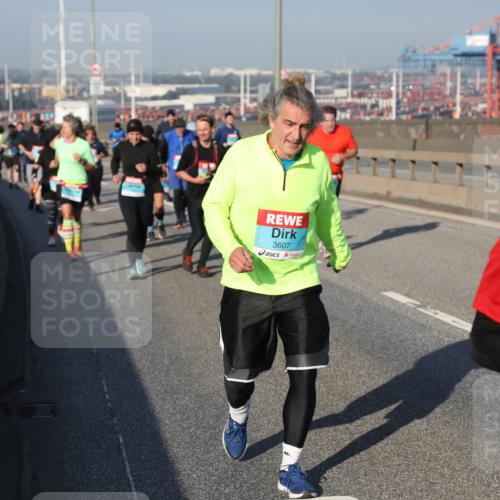03.10.2025 - Köhlbrandbrückenlauf Yannick Fuchs http://msf.ph/oto/9181283 03.10.2025 08:56:35 Position 2 3607, 178 meine-sportfotos.de
