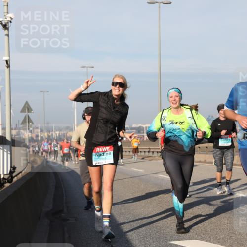 03.10.2025 - Köhlbrandbrückenlauf Yannick Fuchs http://msf.ph/oto/9181418 03.10.2025 08:56:52 Position 2 2845, 2366 meine-sportfotos.de