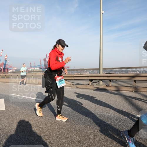 03.10.2025 - Köhlbrandbrückenlauf Yannick Fuchs http://msf.ph/oto/9181457 03.10.2025 08:56:57 Position 2 3054 meine-sportfotos.de