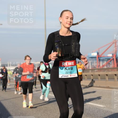 03.10.2025 - Köhlbrandbrückenlauf Yannick Fuchs http://msf.ph/oto/9181470 03.10.2025 08:57:01 Position 2 2216 meine-sportfotos.de