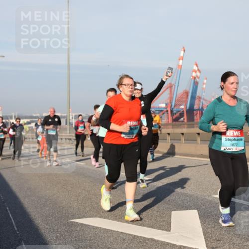 03.10.2025 - Köhlbrandbrückenlauf Yannick Fuchs http://msf.ph/oto/9181481 03.10.2025 08:57:03 Position 2 1872 meine-sportfotos.de