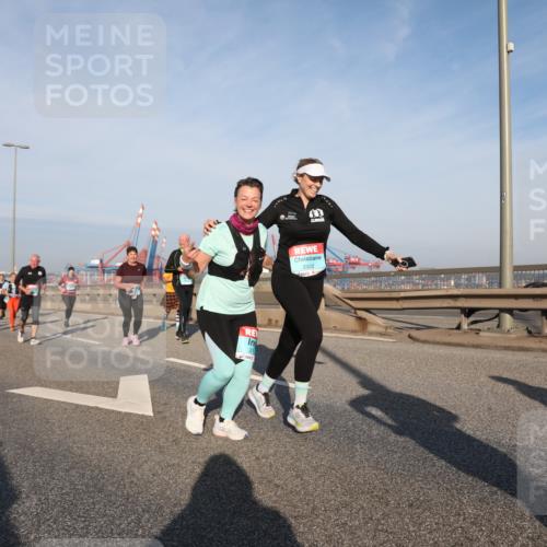 03.10.2025 - Köhlbrandbrückenlauf Yannick Fuchs http://msf.ph/oto/9181501 03.10.2025 08:57:06 Position 2 21, 2922 meine-sportfotos.de