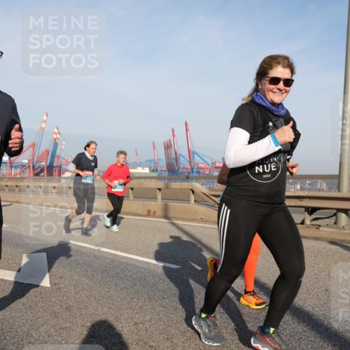 03.10.2025 - Köhlbrandbrückenlauf Yannick Fuchs http://msf.ph/oto/9181550 03.10.2025 08:57:12 Position 2 1358, 2022 meine-sportfotos.de