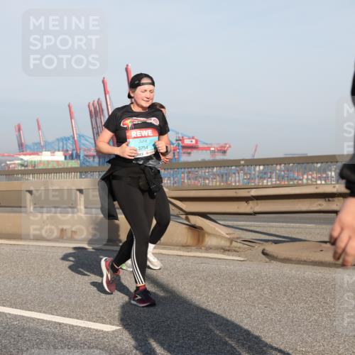 03.10.2025 - Köhlbrandbrückenlauf Yannick Fuchs http://msf.ph/oto/9181627 03.10.2025 08:57:30 Position 2 3754, 3 meine-sportfotos.de