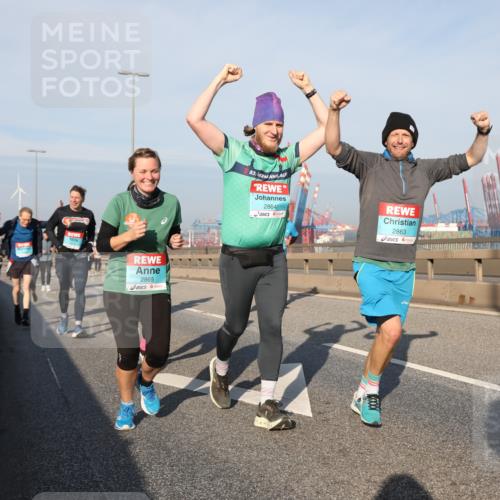 03.10.2025 - Köhlbrandbrückenlauf Yannick Fuchs http://msf.ph/oto/9181686 03.10.2025 08:57:43 Position 2 2865, 53, 2864, 2863 meine-sportfotos.de