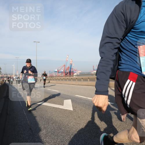 03.10.2025 - Köhlbrandbrückenlauf Yannick Fuchs http://msf.ph/oto/9181722 03.10.2025 08:57:47 Position 2 2259 meine-sportfotos.de