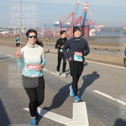 03.10.2025 - Köhlbrandbrückenlauf Yannick Fuchs http://msf.ph/oto/9181826 03.10.2025 08:58:07 Position 2 3476, 2133 meine-sportfotos.de