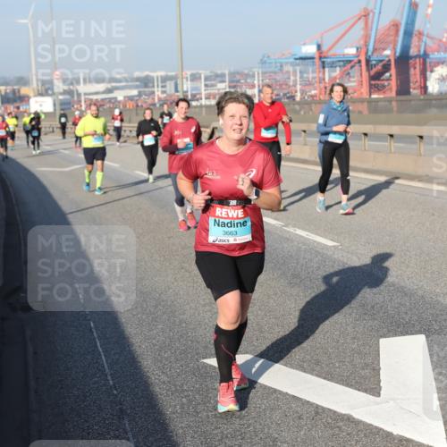 03.10.2025 - Köhlbrandbrückenlauf Yannick Fuchs http://msf.ph/oto/9181867 03.10.2025 08:58:23 Position 2 3, 3663 meine-sportfotos.de