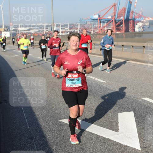 03.10.2025 - Köhlbrandbrückenlauf Yannick Fuchs http://msf.ph/oto/9181868 03.10.2025 08:58:23 Position 2 3, 3663 meine-sportfotos.de