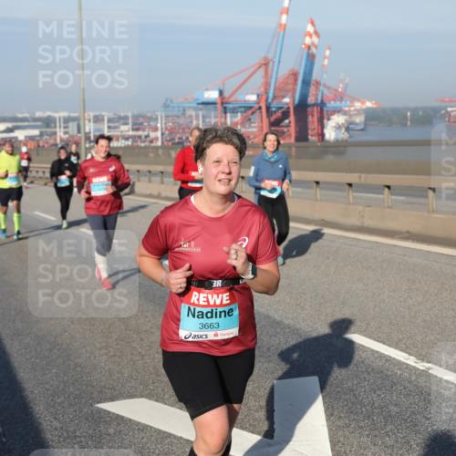 03.10.2025 - Köhlbrandbrückenlauf Yannick Fuchs http://msf.ph/oto/9181870 03.10.2025 08:58:23 Position 2 3, 3663 meine-sportfotos.de