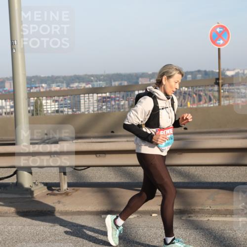 03.10.2025 - Köhlbrandbrückenlauf Yannick Fuchs http://msf.ph/oto/9181919 03.10.2025 08:58:35 Position 2 118, 2058 meine-sportfotos.de