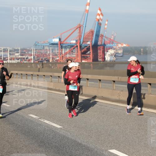 03.10.2025 - Köhlbrandbrückenlauf Yannick Fuchs http://msf.ph/oto/9181924 03.10.2025 08:58:36 Position 2  meine-sportfotos.de