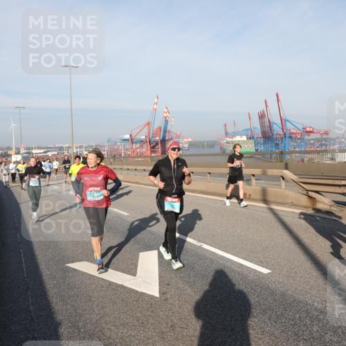 03.10.2025 - Köhlbrandbrückenlauf Yannick Fuchs http://msf.ph/oto/9181952 03.10.2025 08:58:40 Position 2 2725, 27, 18 meine-sportfotos.de