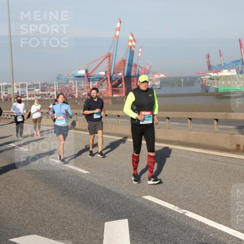 03.10.2025 - Köhlbrandbrückenlauf Yannick Fuchs http://msf.ph/oto/9181981 03.10.2025 08:58:45 Position 2  meine-sportfotos.de