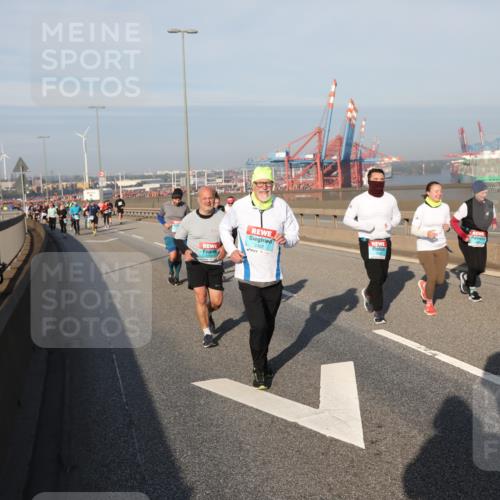 03.10.2025 - Köhlbrandbrückenlauf Yannick Fuchs http://msf.ph/oto/9182025 03.10.2025 08:58:52 Position 2 2492 meine-sportfotos.de