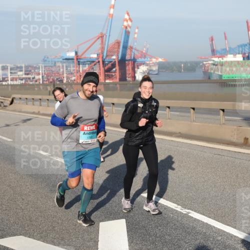 03.10.2025 - Köhlbrandbrückenlauf Yannick Fuchs http://msf.ph/oto/9182038 03.10.2025 08:58:55 Position 2 1769 meine-sportfotos.de