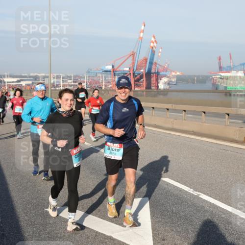 03.10.2025 - Köhlbrandbrückenlauf Yannick Fuchs http://msf.ph/oto/9182084 03.10.2025 08:59:04 Position 2 2973 meine-sportfotos.de