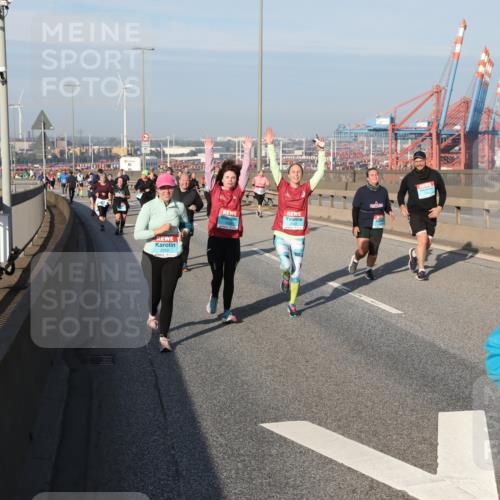 03.10.2025 - Köhlbrandbrückenlauf Yannick Fuchs http://msf.ph/oto/9182104 03.10.2025 08:59:07 Position 2  meine-sportfotos.de