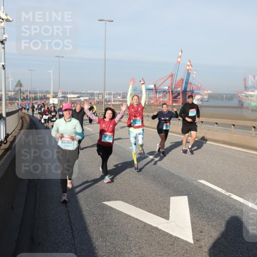 03.10.2025 - Köhlbrandbrückenlauf Yannick Fuchs http://msf.ph/oto/9182114 03.10.2025 08:59:08 Position 2  meine-sportfotos.de