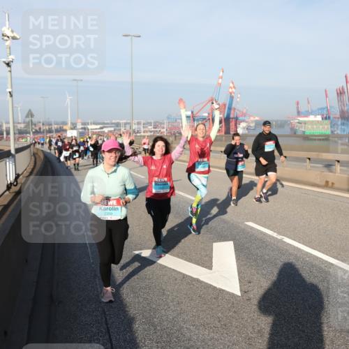 03.10.2025 - Köhlbrandbrückenlauf Yannick Fuchs http://msf.ph/oto/9182124 03.10.2025 08:59:09 Position 2 2359, 2554 meine-sportfotos.de