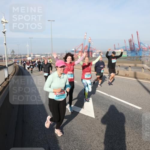 03.10.2025 - Köhlbrandbrückenlauf Yannick Fuchs http://msf.ph/oto/9182127 03.10.2025 08:59:09 Position 2 2359, 2554 meine-sportfotos.de