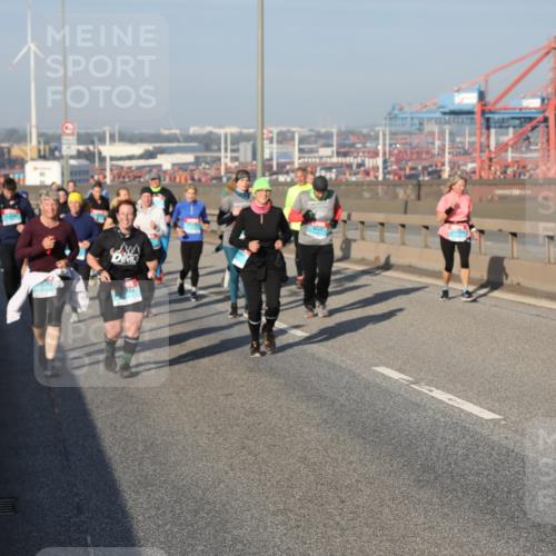 03.10.2025 - Köhlbrandbrückenlauf Yannick Fuchs http://msf.ph/oto/9182153 03.10.2025 08:59:13 Position 2  meine-sportfotos.de