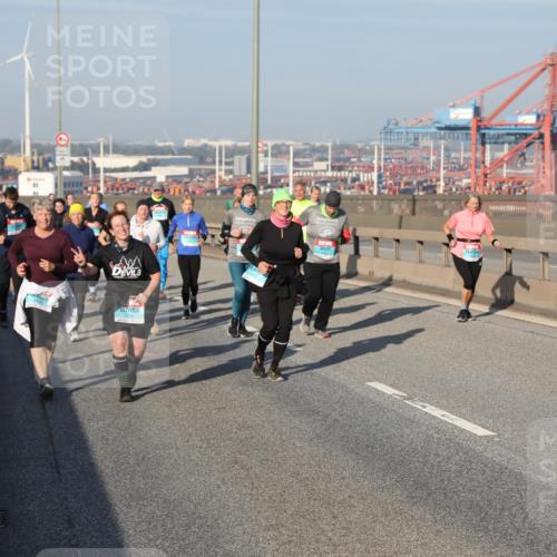 03.10.2025 - Köhlbrandbrückenlauf Yannick Fuchs http://msf.ph/oto/9182158 03.10.2025 08:59:13 Position 2  meine-sportfotos.de